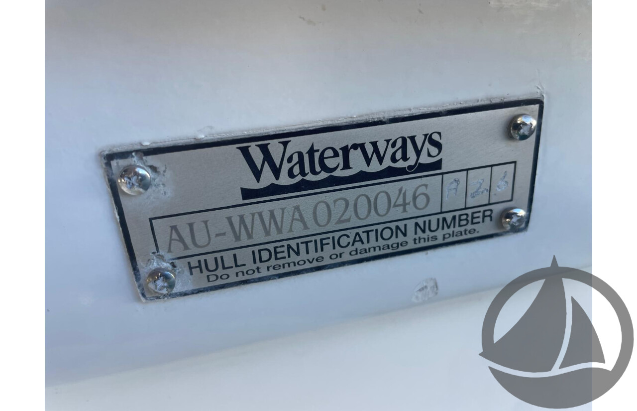 NO RESERVE NSW POLICE AUCTION - Mariner 34 Flybridge, Twin Shaft Drive Engines