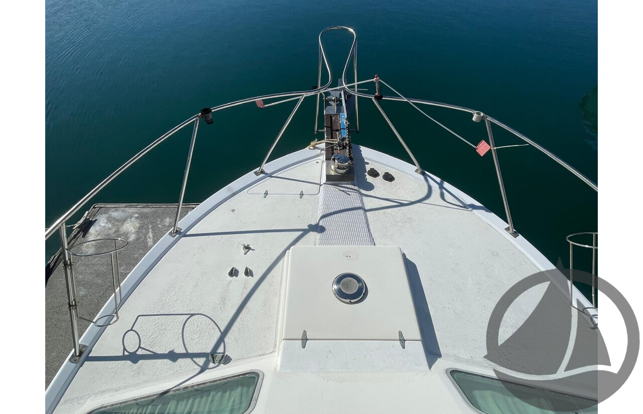 NO RESERVE NSW POLICE AUCTION - Mariner 34 Flybridge, Twin Shaft Drive Engines