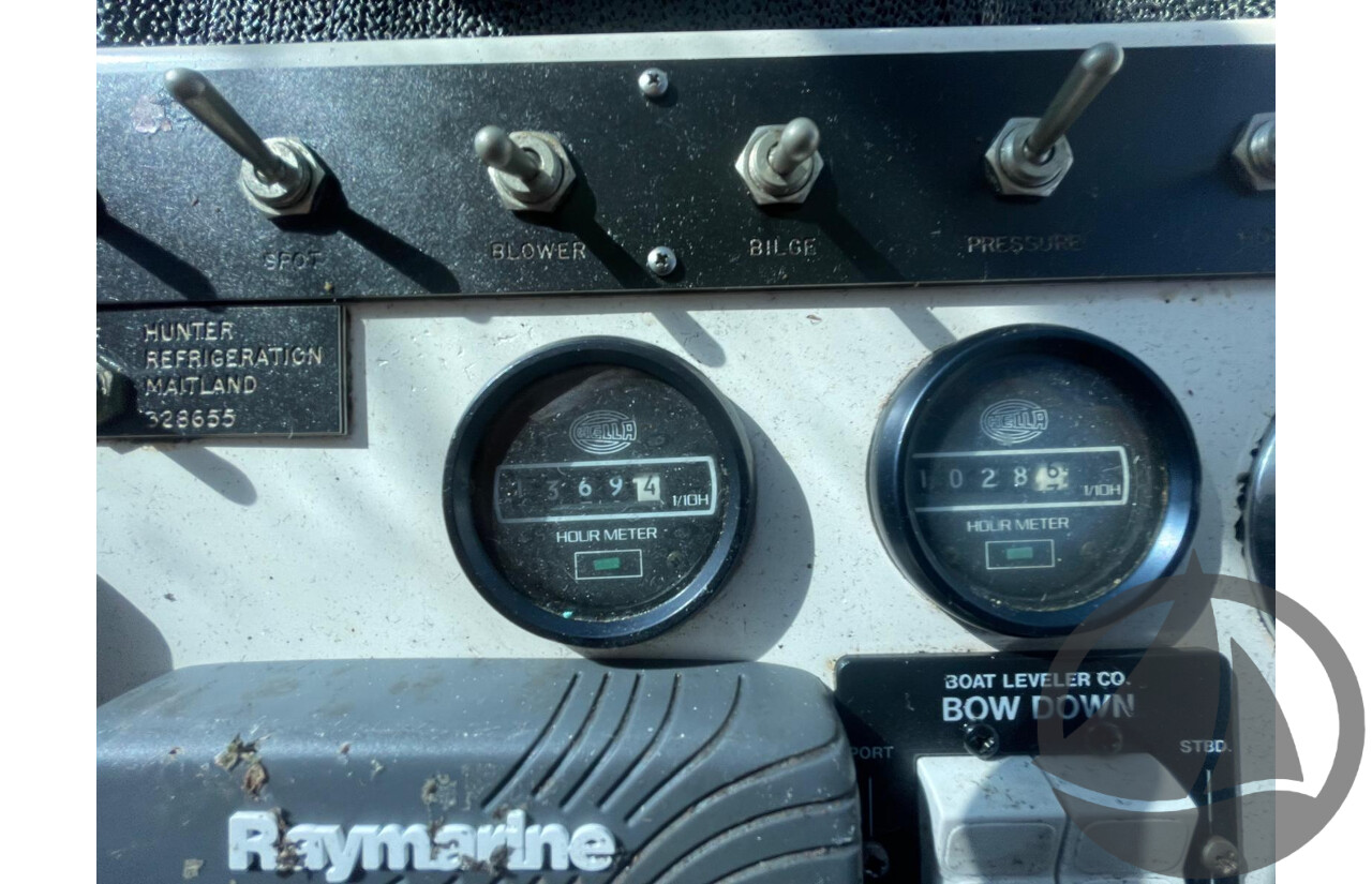 NO RESERVE NSW POLICE AUCTION - Mariner 34 Flybridge, Twin Shaft Drive Engines