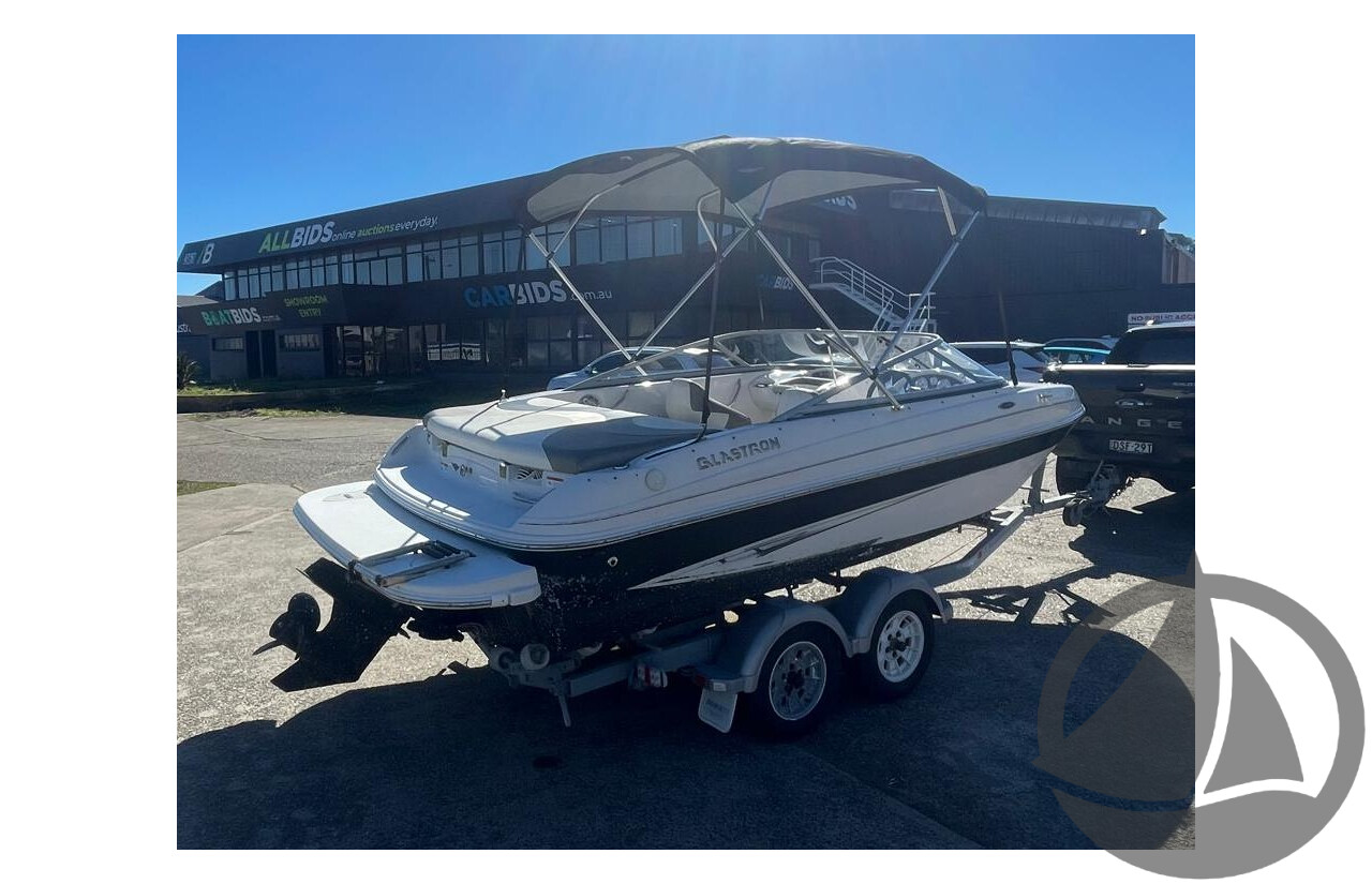 NO RESERVE PRE-LOVED - 2013 Glastron MX185 Bowrider, 2022 TKS 3.0L Mercruiser