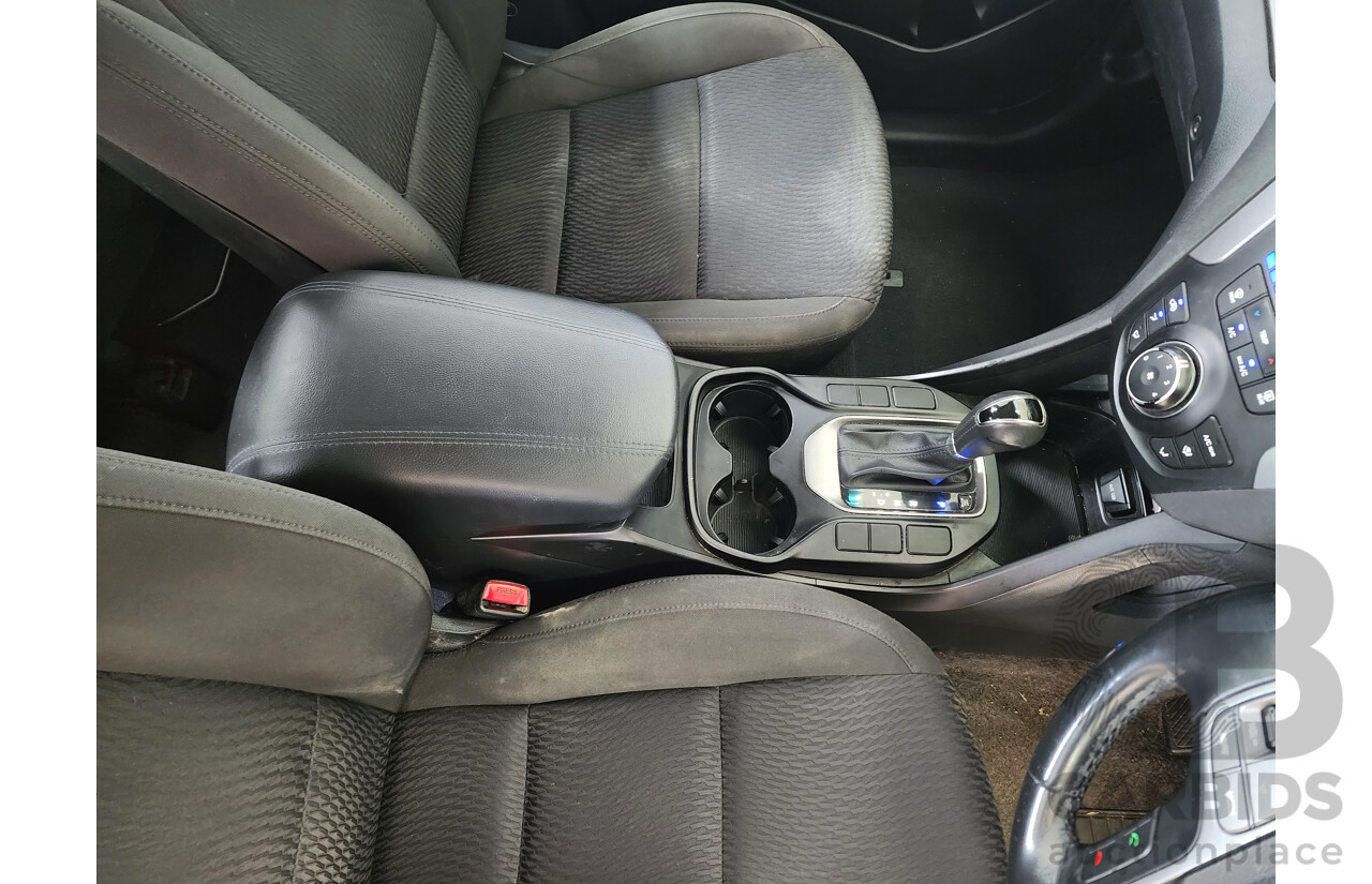 10/2014 Hyundai Santa Fe Active (4x4) DM 4d 7-seater Wagon Silver 2.4L