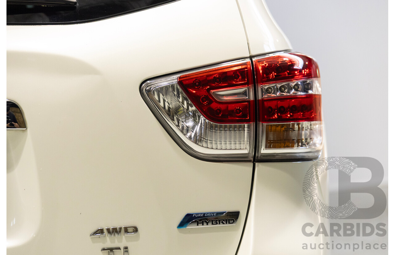 12/2015 Nissan Pathfinder Ti Hybrid(4x4) R52 4D Wagon White 2.5L
