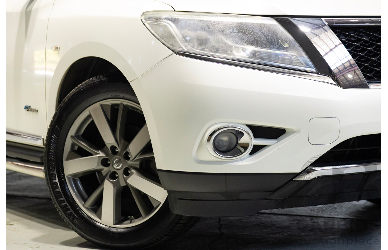 12/2015 Nissan Pathfinder Ti Hybrid(4x4) R52 4D Wagon White 2.5L