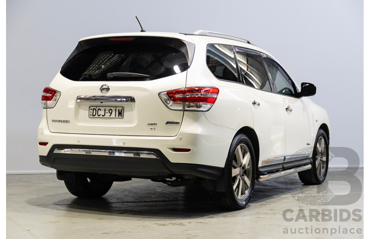 12/2015 Nissan Pathfinder Ti Hybrid(4x4) R52 4D Wagon White 2.5L