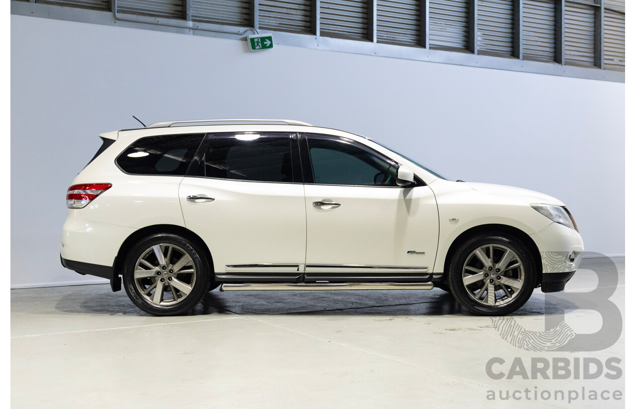12/2015 Nissan Pathfinder Ti Hybrid(4x4) R52 4D Wagon White 2.5L