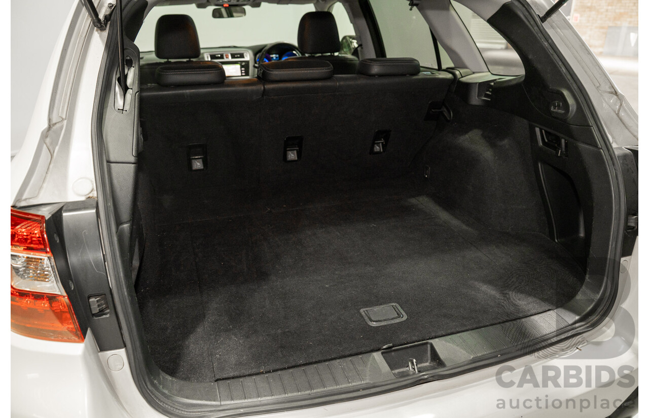 05/2015 Subaru Outback 2.5i Premium MY15 4D Wagon White 2.5L