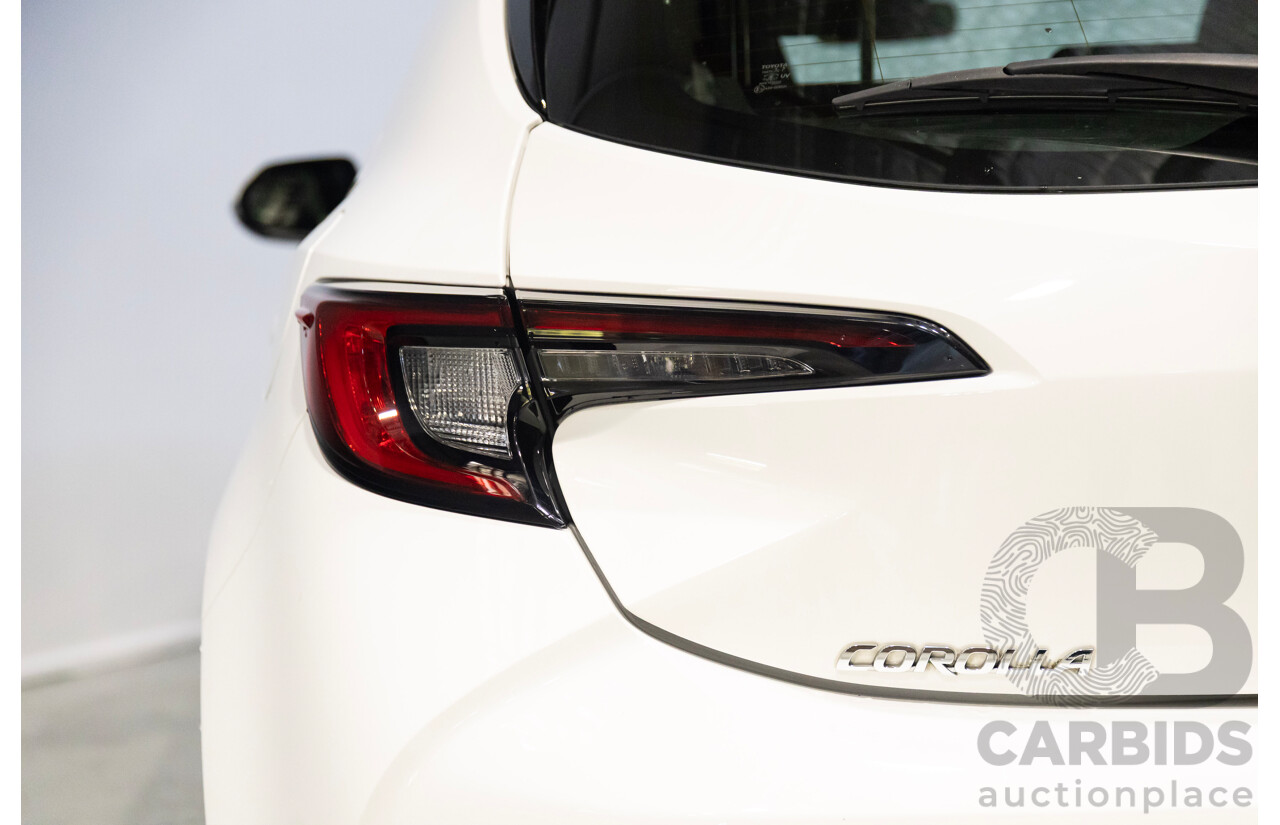 01/2024 Toyota Corolla Ascent Sport Hybrid ZWE219R 5D Hatchback White 1.8L