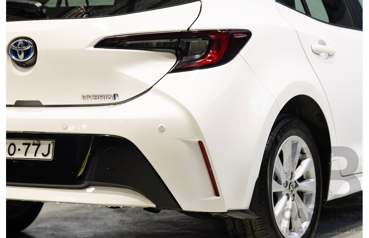 01/2024 Toyota Corolla Ascent Sport Hybrid ZWE219R 5D Hatchback White 1.8L