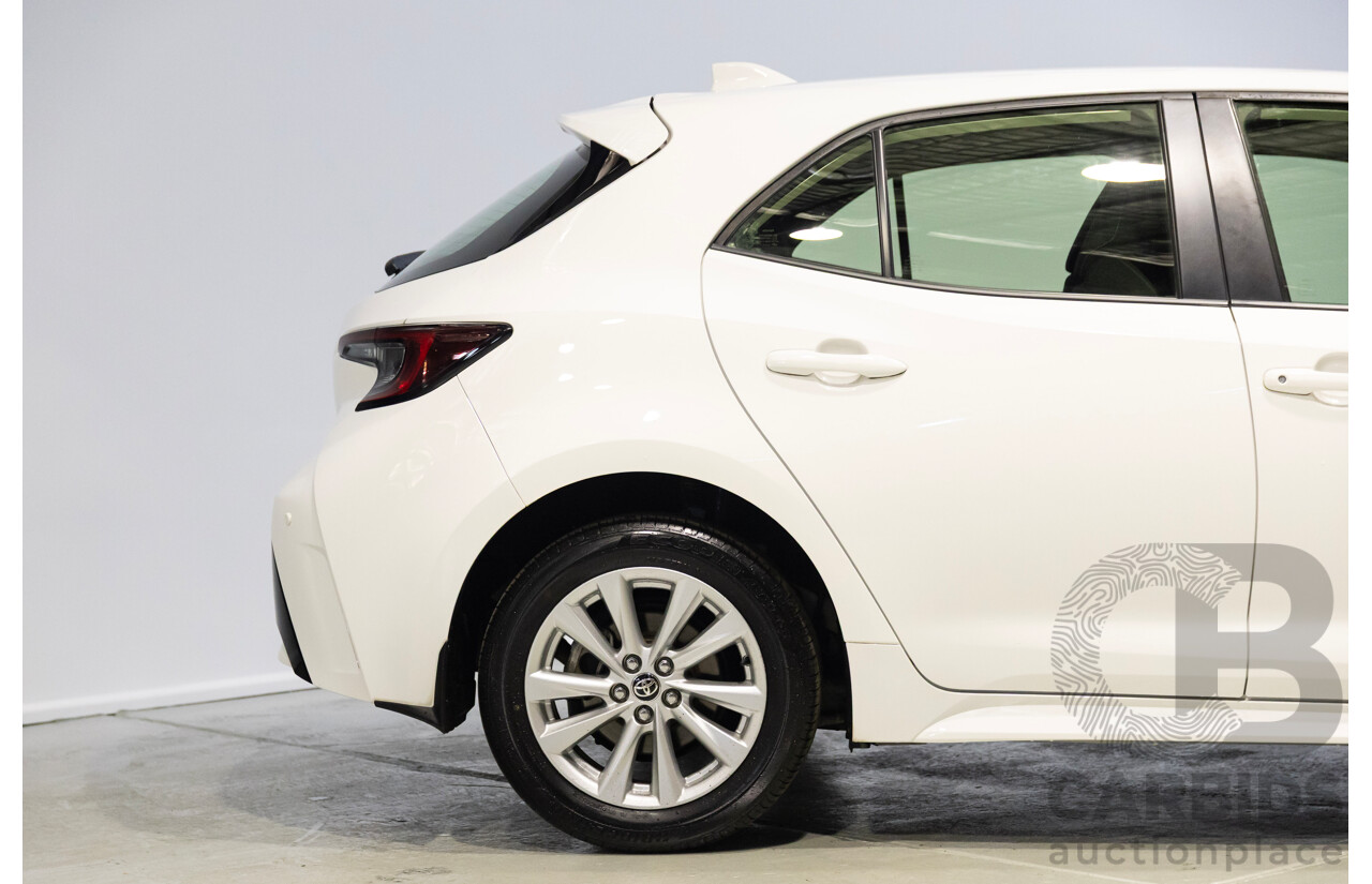 01/2024 Toyota Corolla Ascent Sport Hybrid ZWE219R 5D Hatchback White 1.8L