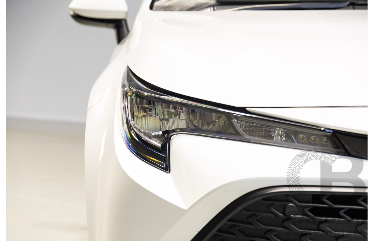 01/2024 Toyota Corolla Ascent Sport Hybrid ZWE219R 5D Hatchback White 1.8L