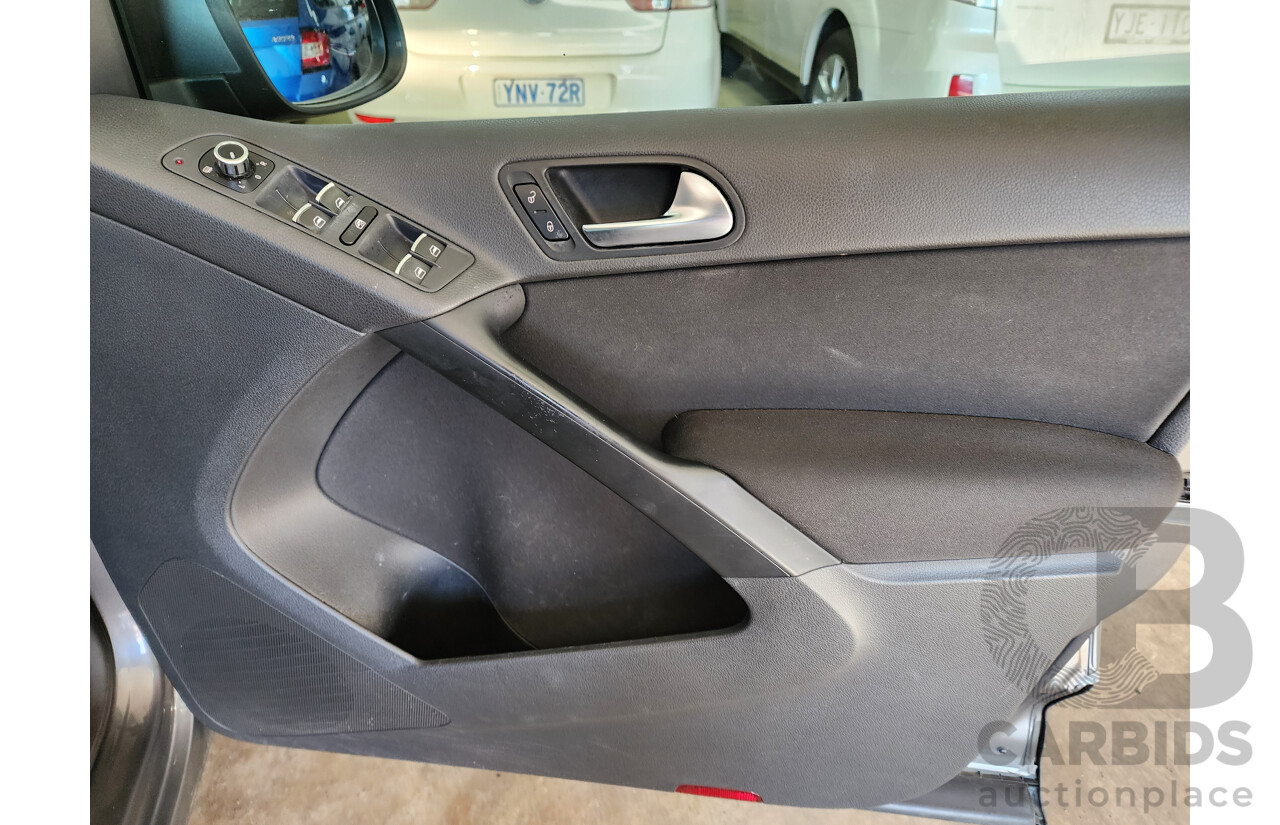 01/2011 Volkswagen Tiguan 147 TSI 5NC MY11 4d Wagon Grey 2.0L