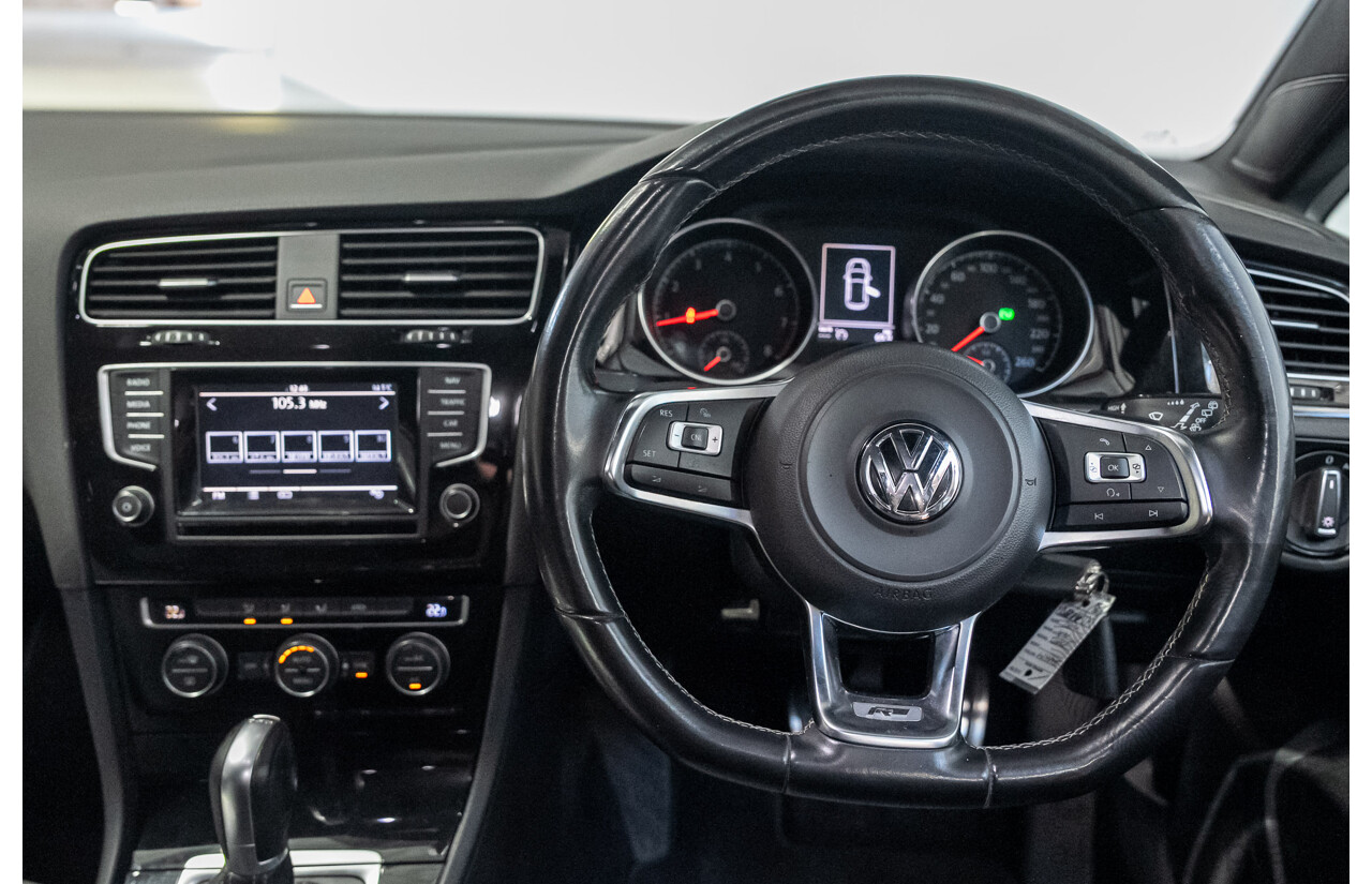 02/2015 Volkswagen Golf 103 TSI Highline AU MY15 5D Hatchback White Turbo 1.4L