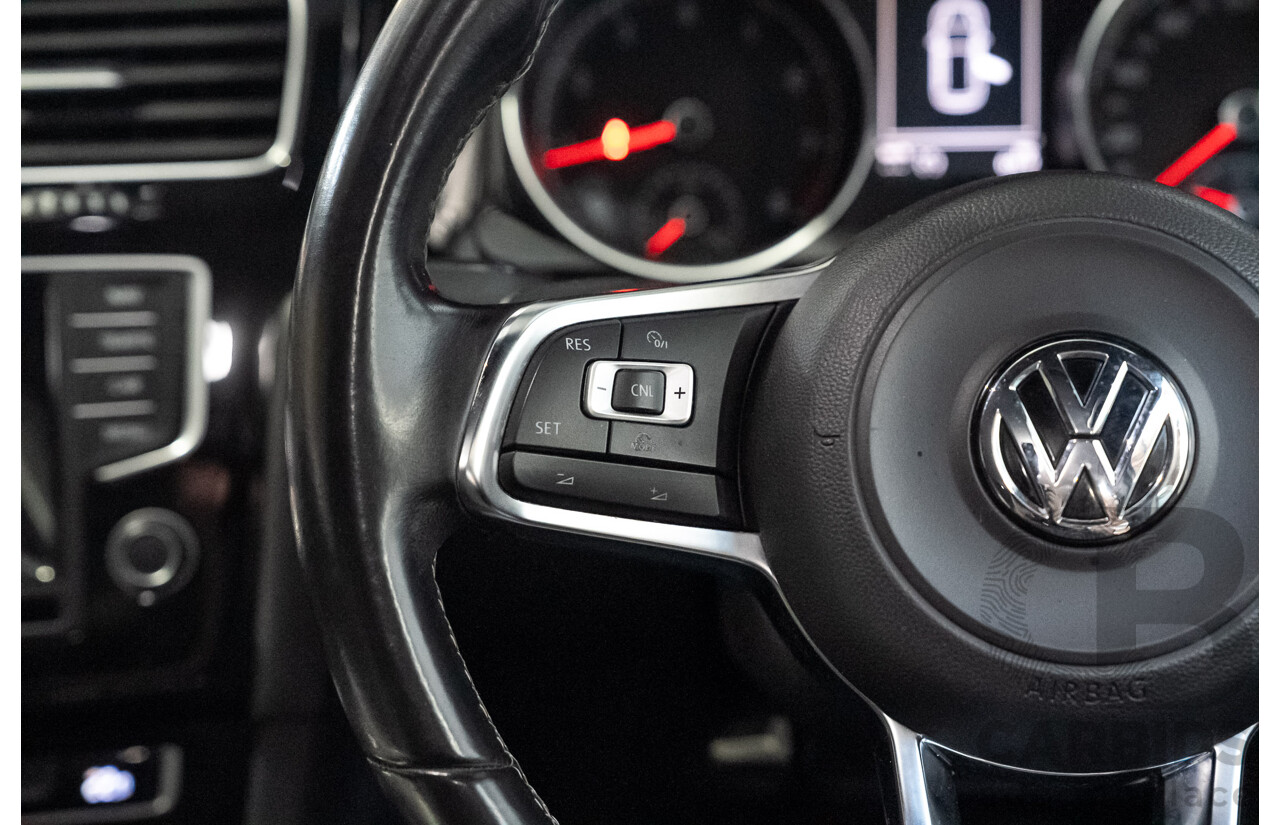 02/2015 Volkswagen Golf 103 TSI Highline AU MY15 5D Hatchback White Turbo 1.4L