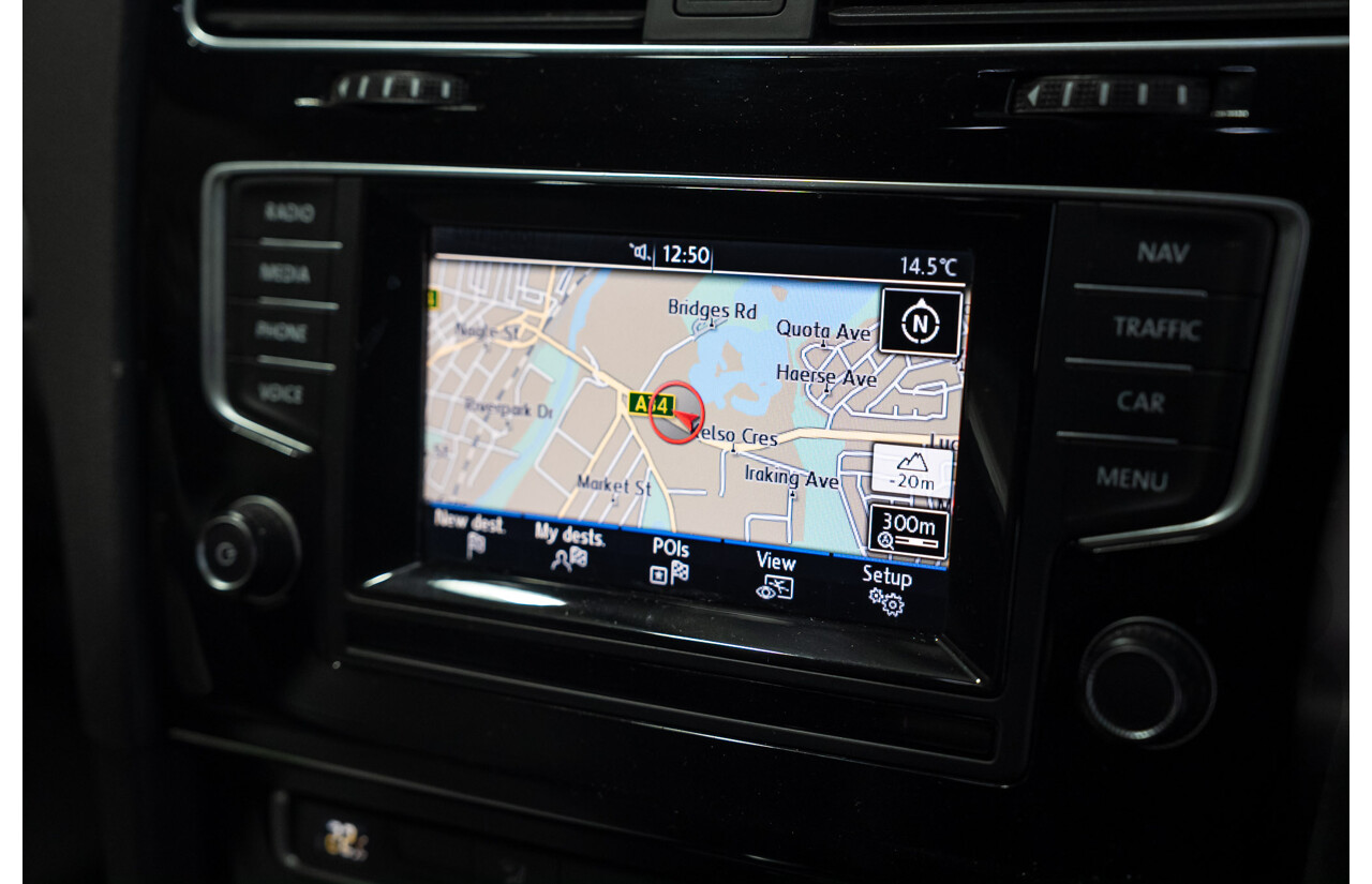 02/2015 Volkswagen Golf 103 TSI Highline AU MY15 5D Hatchback White Turbo 1.4L