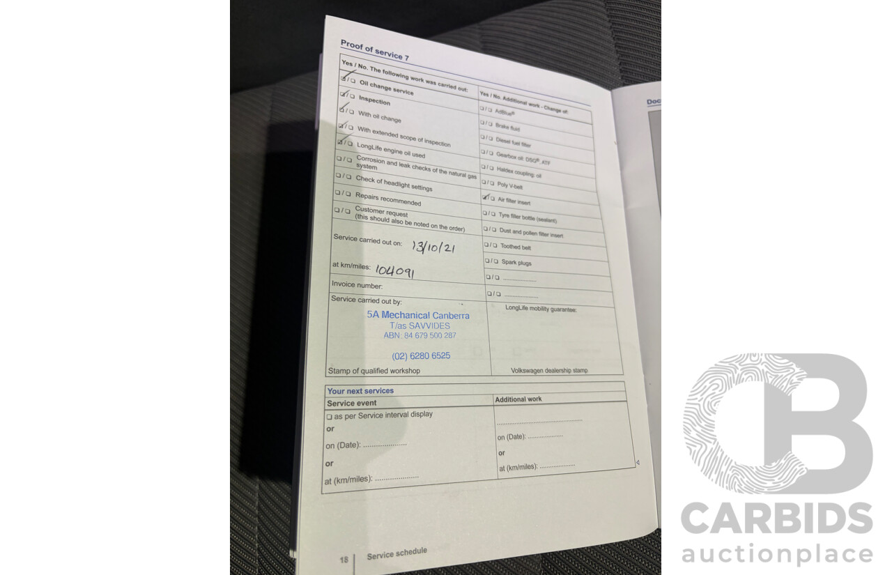 02/2015 Volkswagen Golf 103 TSI Highline AU MY15 5D Hatchback White Turbo 1.4L