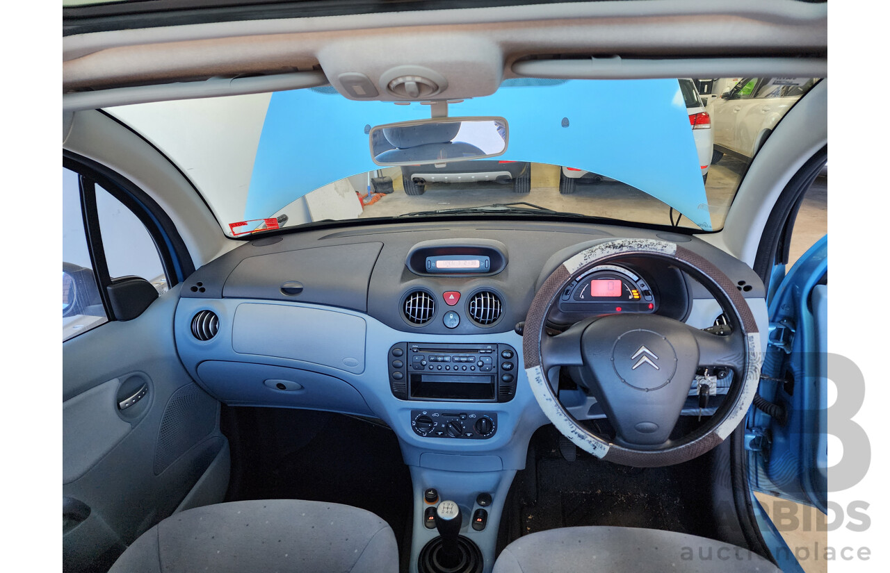 01/2004 Citroen C3 SX  5d Hatchback Blue 1.4L