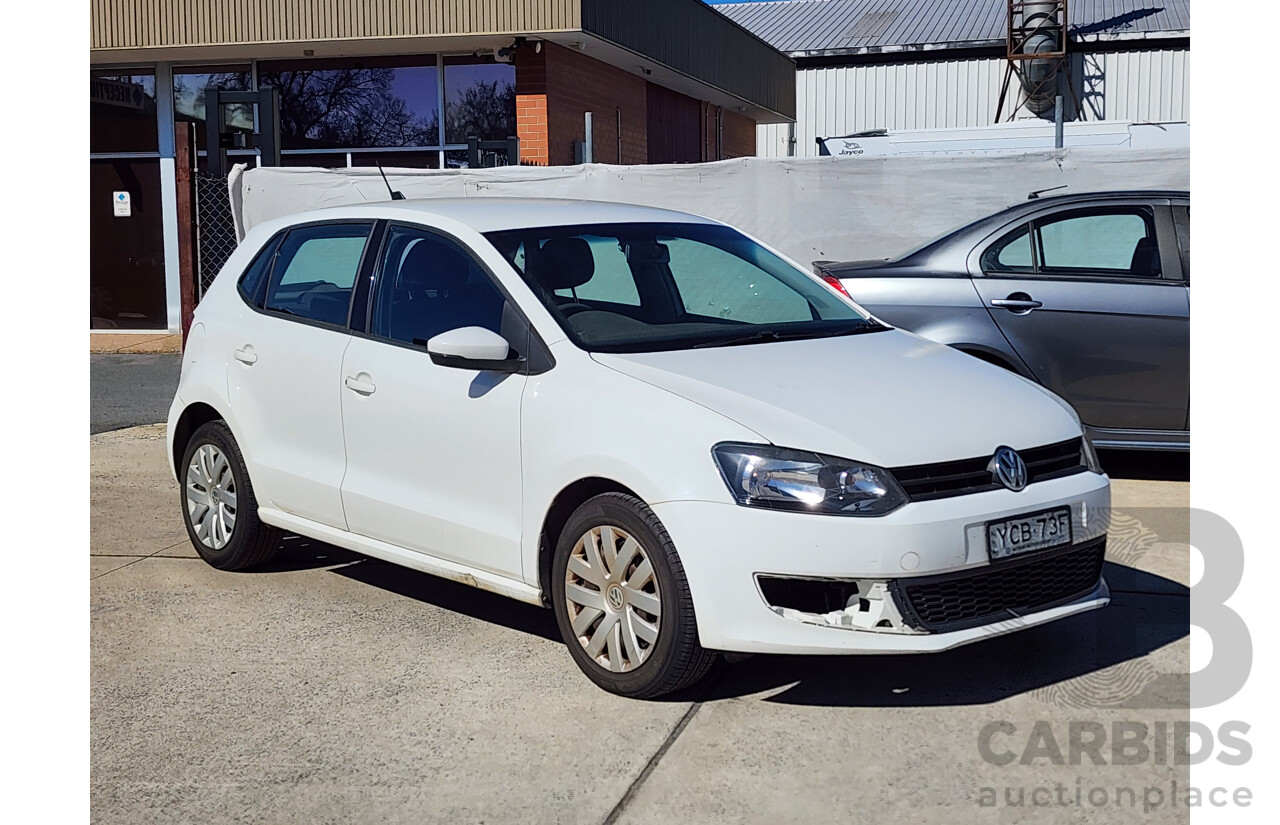 05/2014 Volkswagen Polo Trendline 6R MY14 5d Hatchback White 1.4L