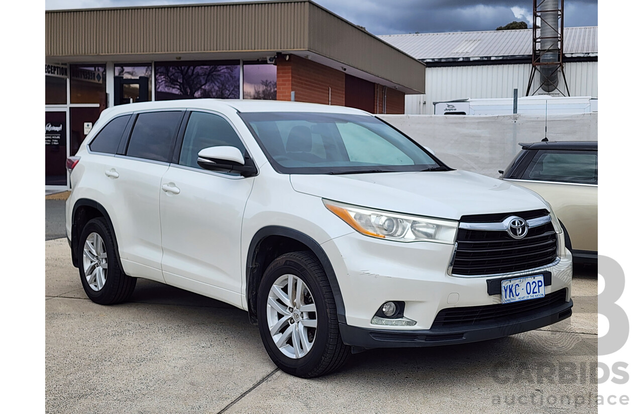 08/2014 Toyota Kluger GX (4x2) GSU50R 4d Wagon White 3.5L