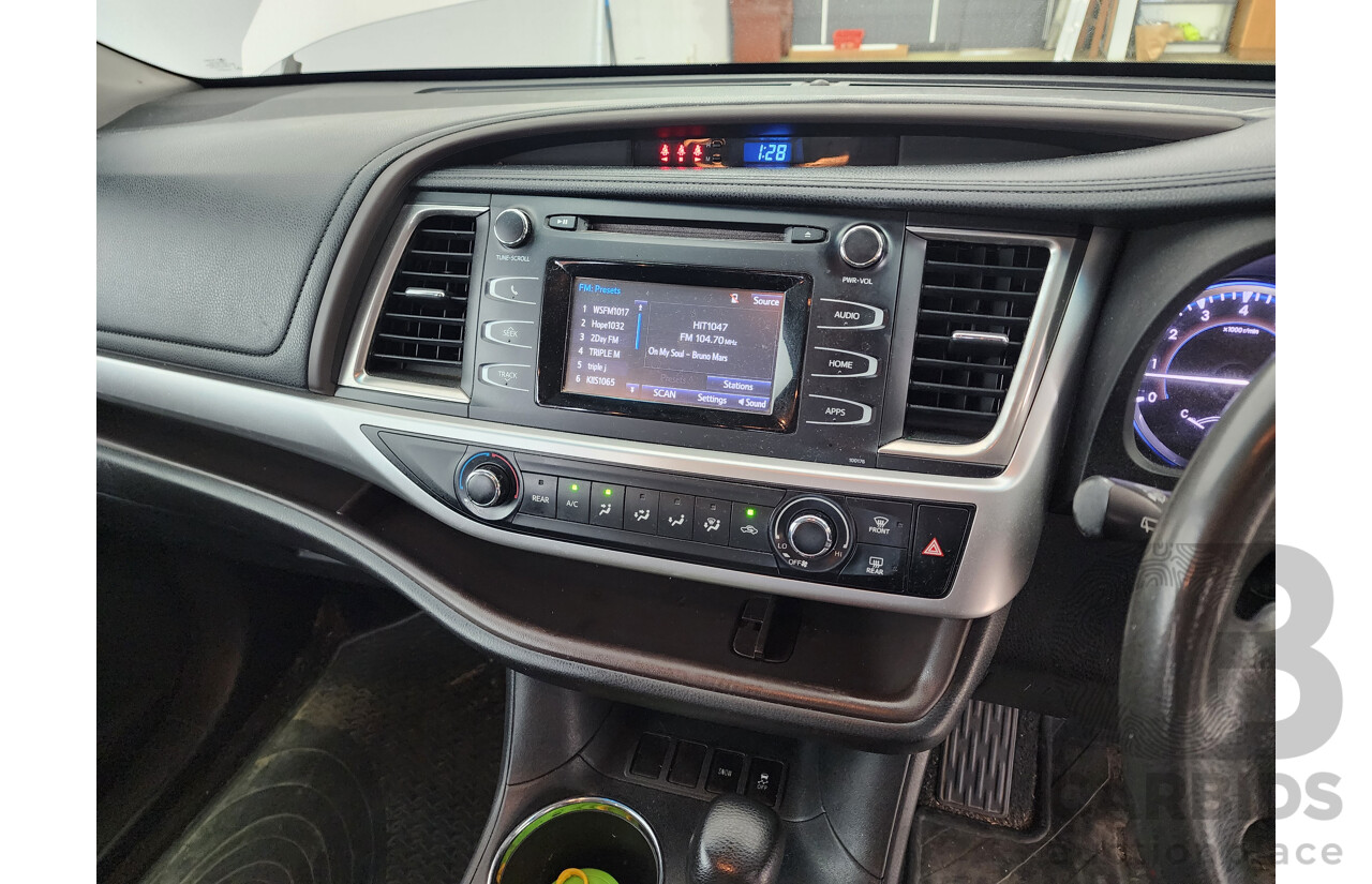 08/2014 Toyota Kluger GX (4x2) GSU50R 4d Wagon White 3.5L