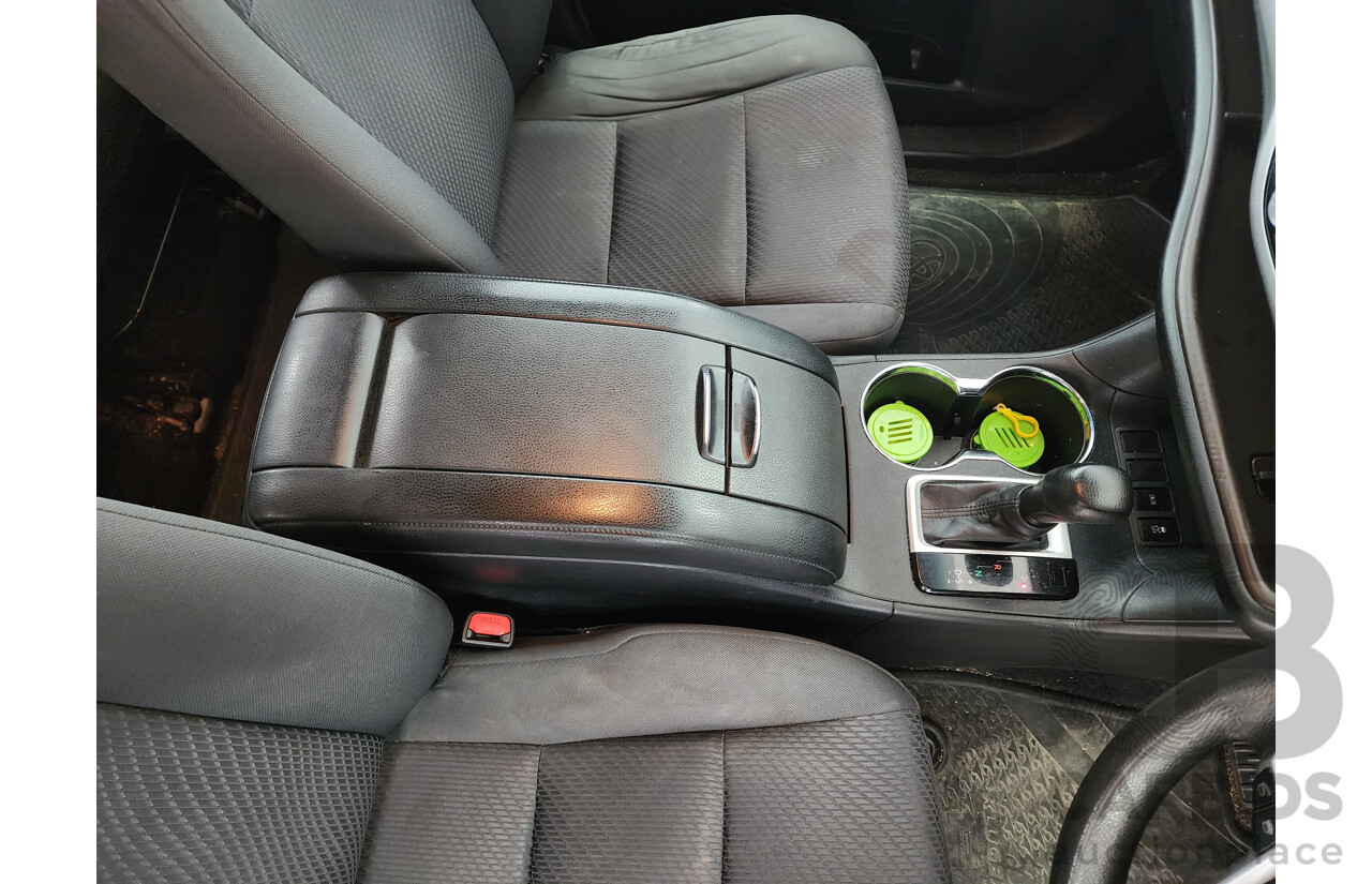 08/2014 Toyota Kluger GX (4x2) GSU50R 4d Wagon White 3.5L