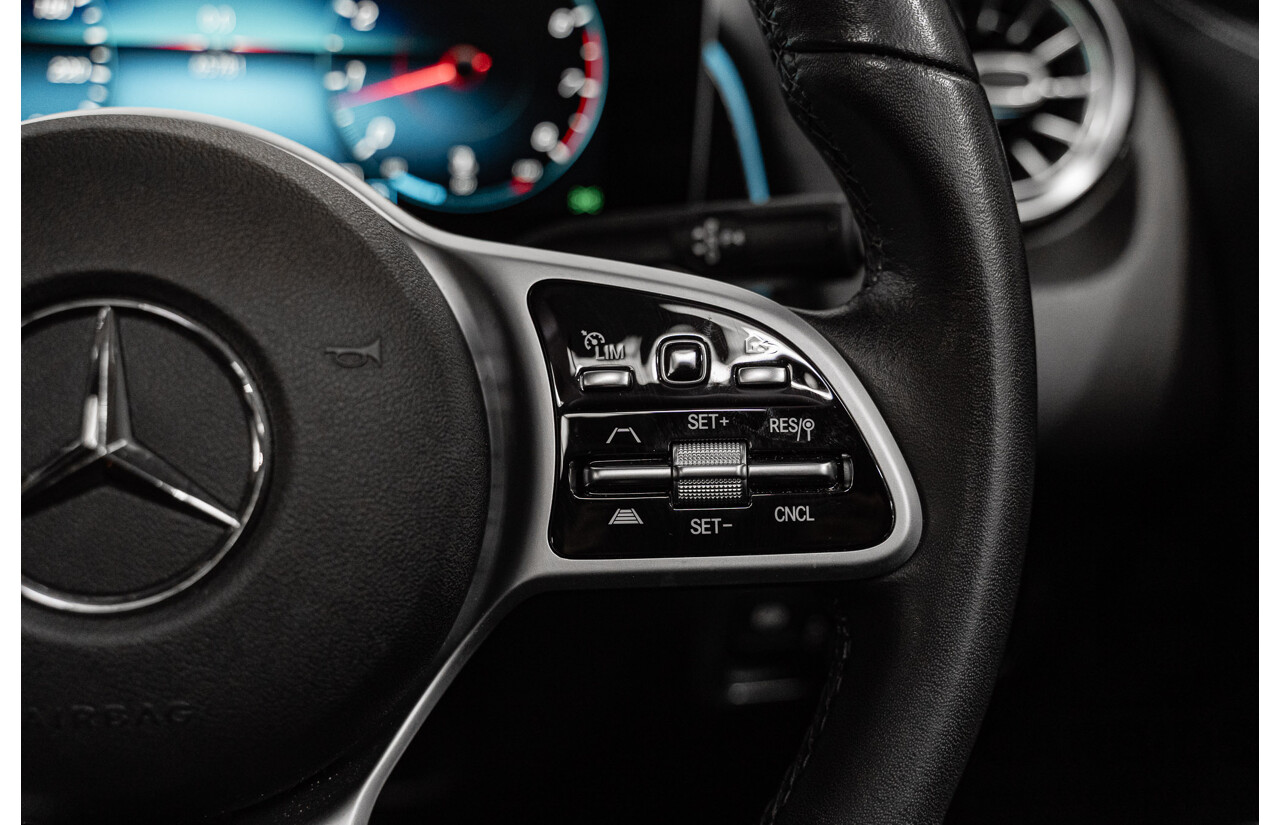10/2020 Mercedes-Benz GLB 250 4Matic (AWD) X247 MY20.5 4D Wagon Mountain Grey Metallic Turbo 2.0L - 7-Seater