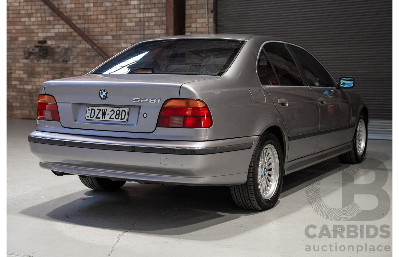 09/1996 BMW 528i Sedan Grey 2.8L