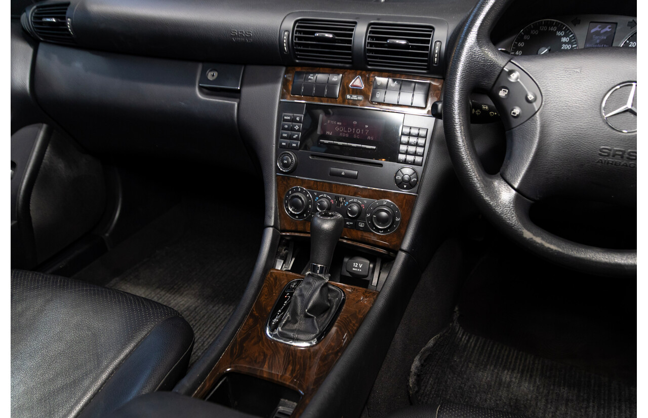 05/2005 Mercedes-Benz C180 Kompressor Classic W203 UPGRADE 4d Sedan Silver Supercharged 1.8L