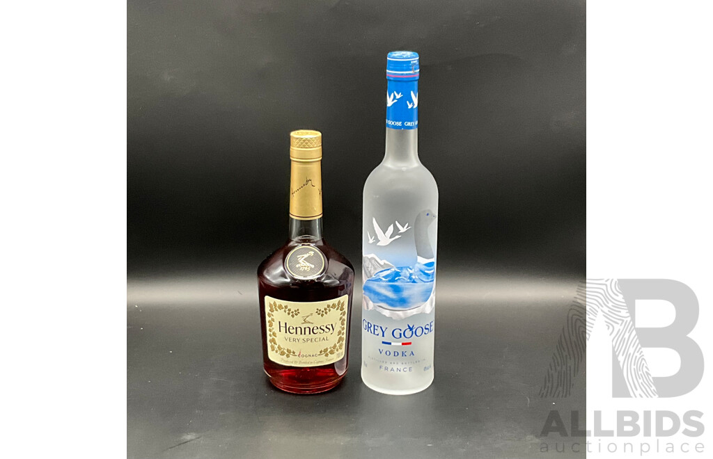 GREY GOOSE Vodka 700ml, HENNESSY Very Special 700ml - Lot of 2