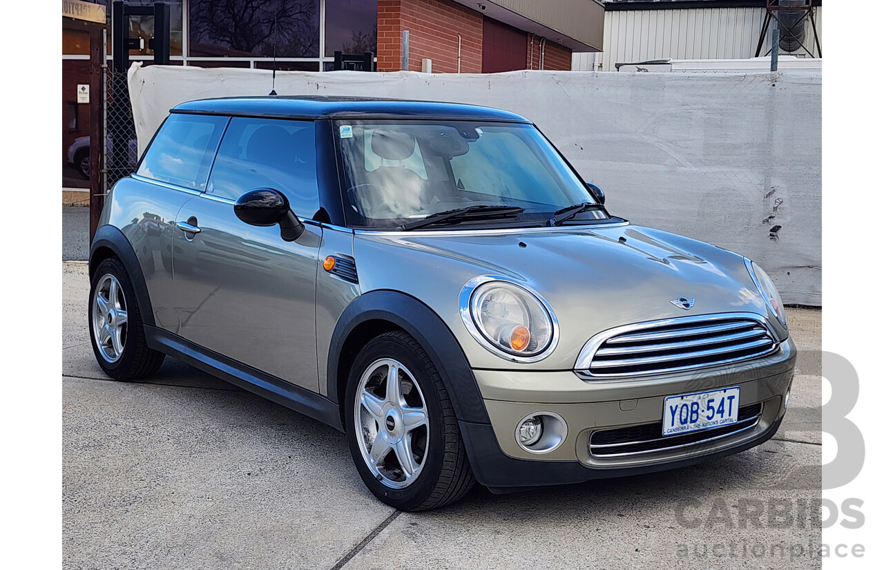 06/2009 Mini Cooper  R56 2d Hatchback Silver 1.6L