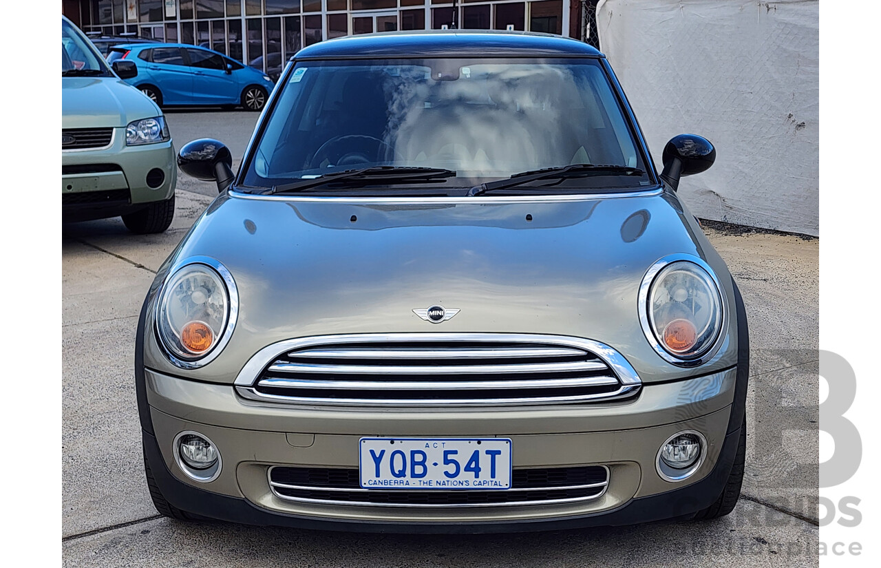 06/2009 Mini Cooper  R56 2d Hatchback Silver 1.6L