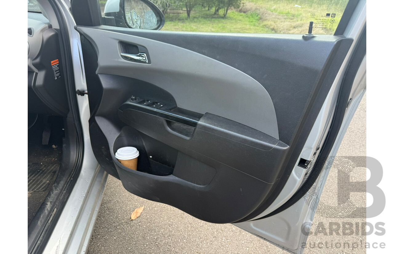 09/2013 Holden Barina CDX FWD TM MY14 5D Hatchback Silver 1.6L