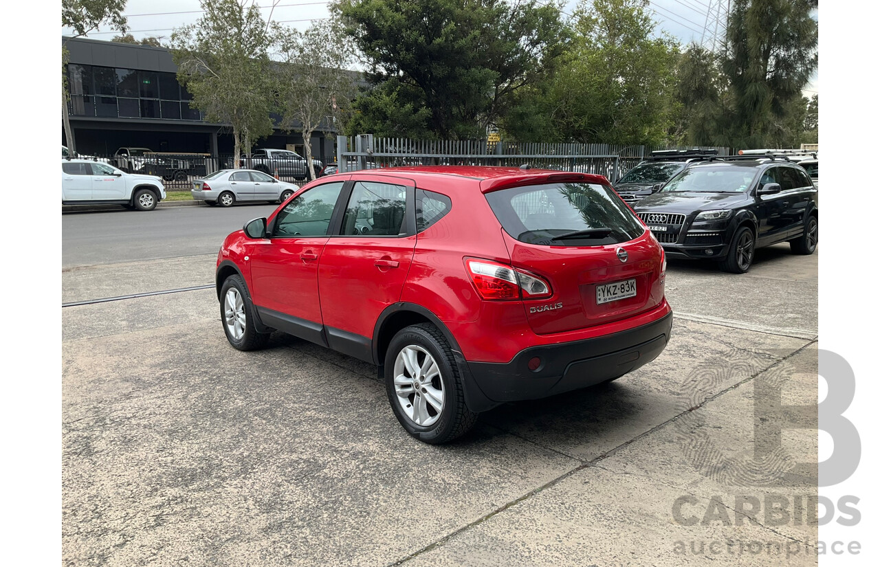 05/2014 Nissan Dualis ST J10 MY13 4d Wagon Red 2.0L