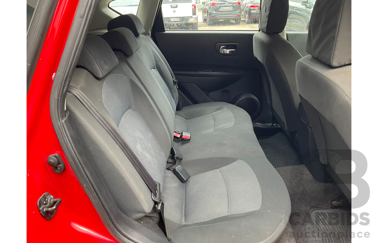05/2014 Nissan Dualis ST J10 MY13 4d Wagon Red 2.0L