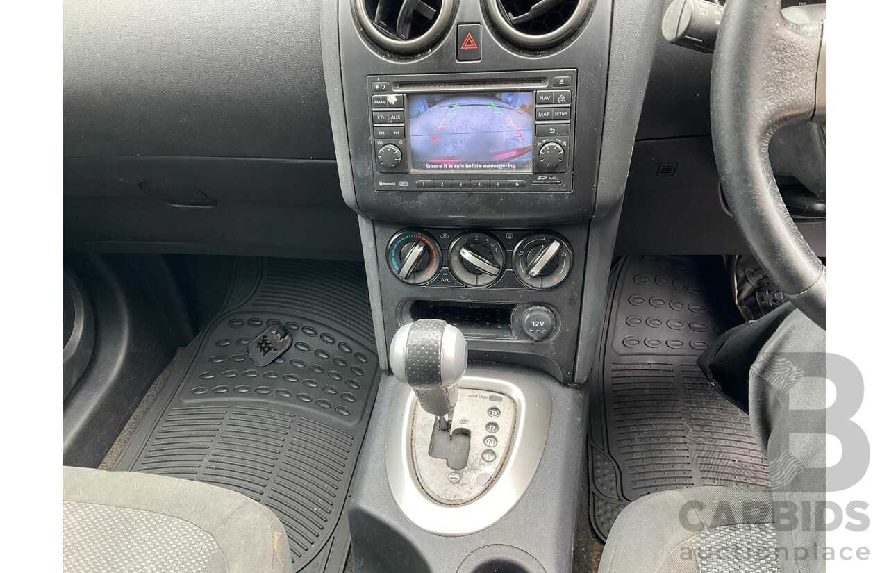 05/2014 Nissan Dualis ST J10 MY13 4d Wagon Red 2.0L