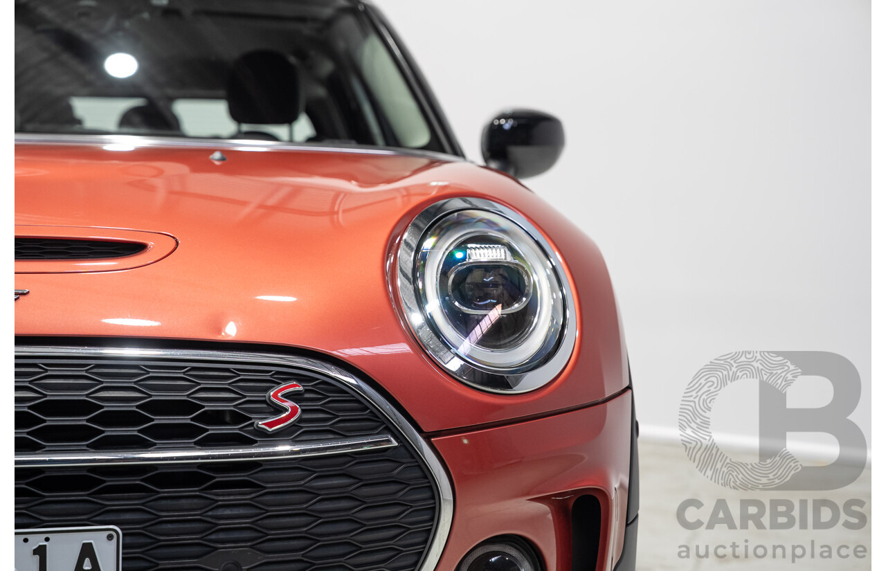 06/2020 Mini Clubman Cooper S F54 LCI 4d Wagon Indian Red Metallic Turbo 2.0L
