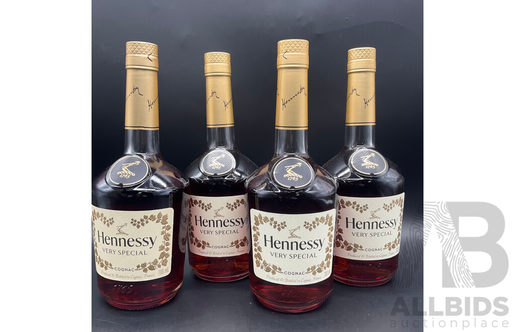 HENNESSY ''Very Special'' 700ml - Lot of 4