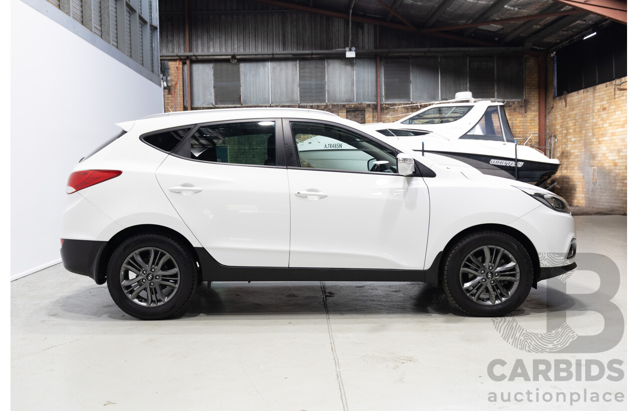 04/2015 Hyundai Ix35 SE LM Series II 4d Wagon White 2.0L