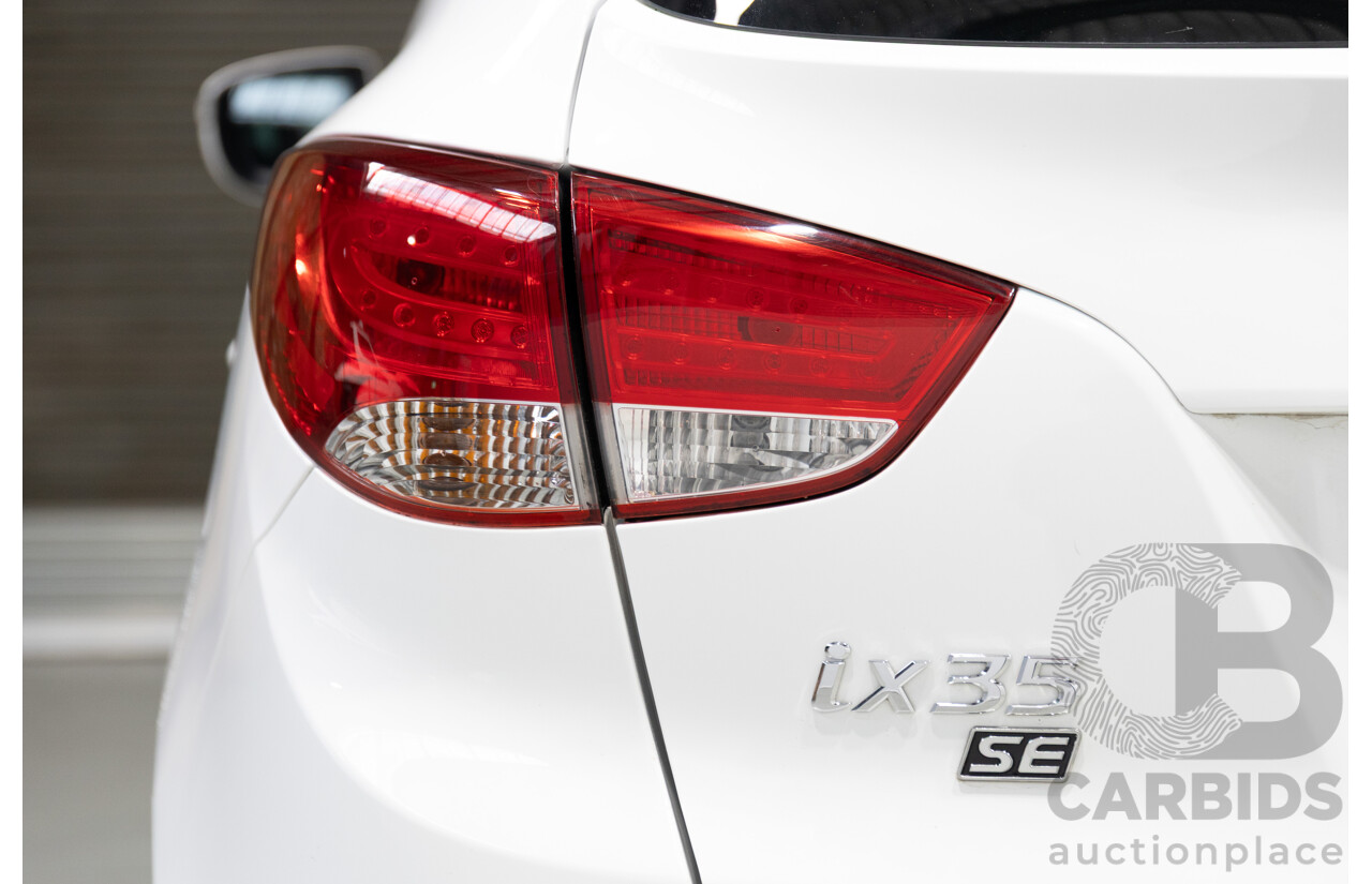 04/2015 Hyundai Ix35 SE LM Series II 4d Wagon White 2.0L