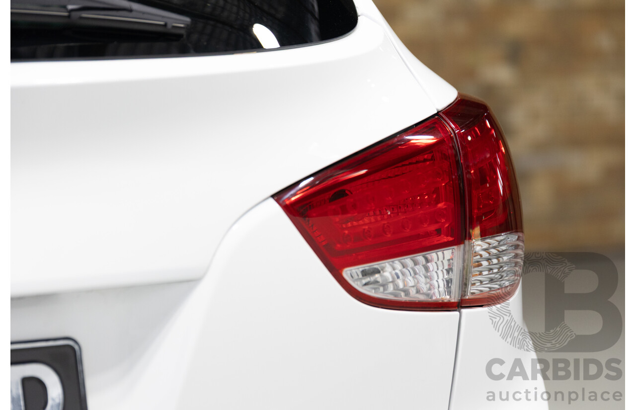 04/2015 Hyundai Ix35 SE LM Series II 4d Wagon White 2.0L