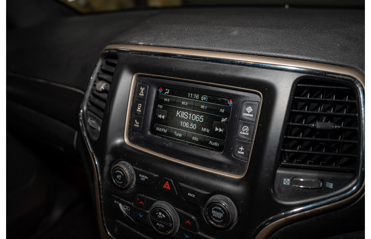 06/2015 Jeep Grand Cherokee Laredo (RWD) WK MY15 4d Wagon Black 3.6L