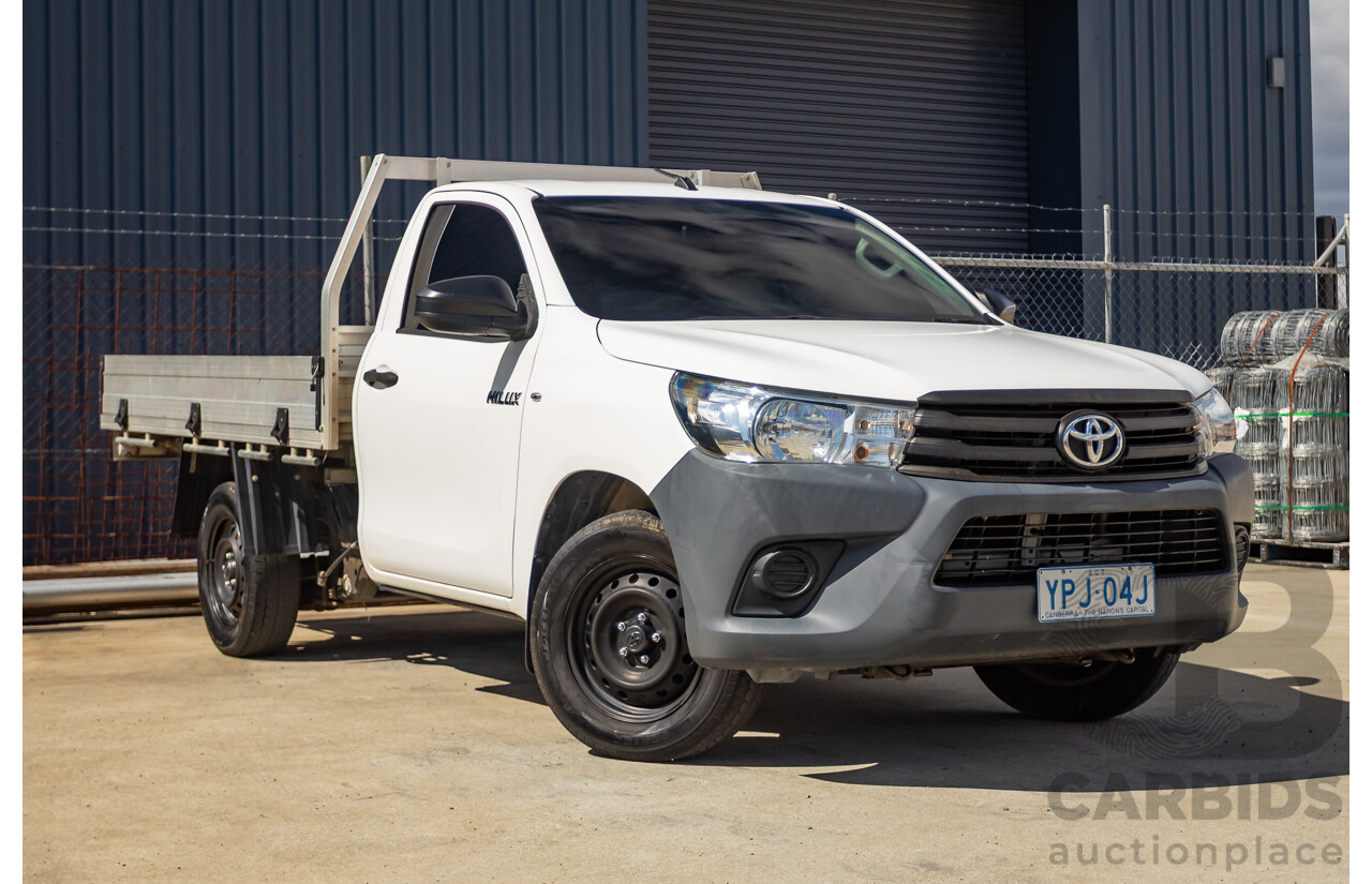 06/2018 Toyota Hilux Workmate TGN121R MY17 C/Chas White 2.7L