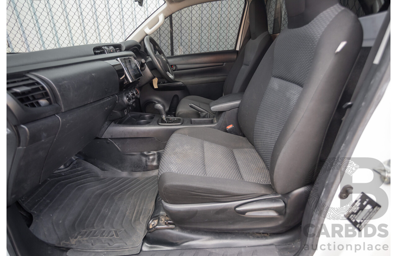 06/2018 Toyota Hilux Workmate TGN121R MY17 C/Chas White 2.7L