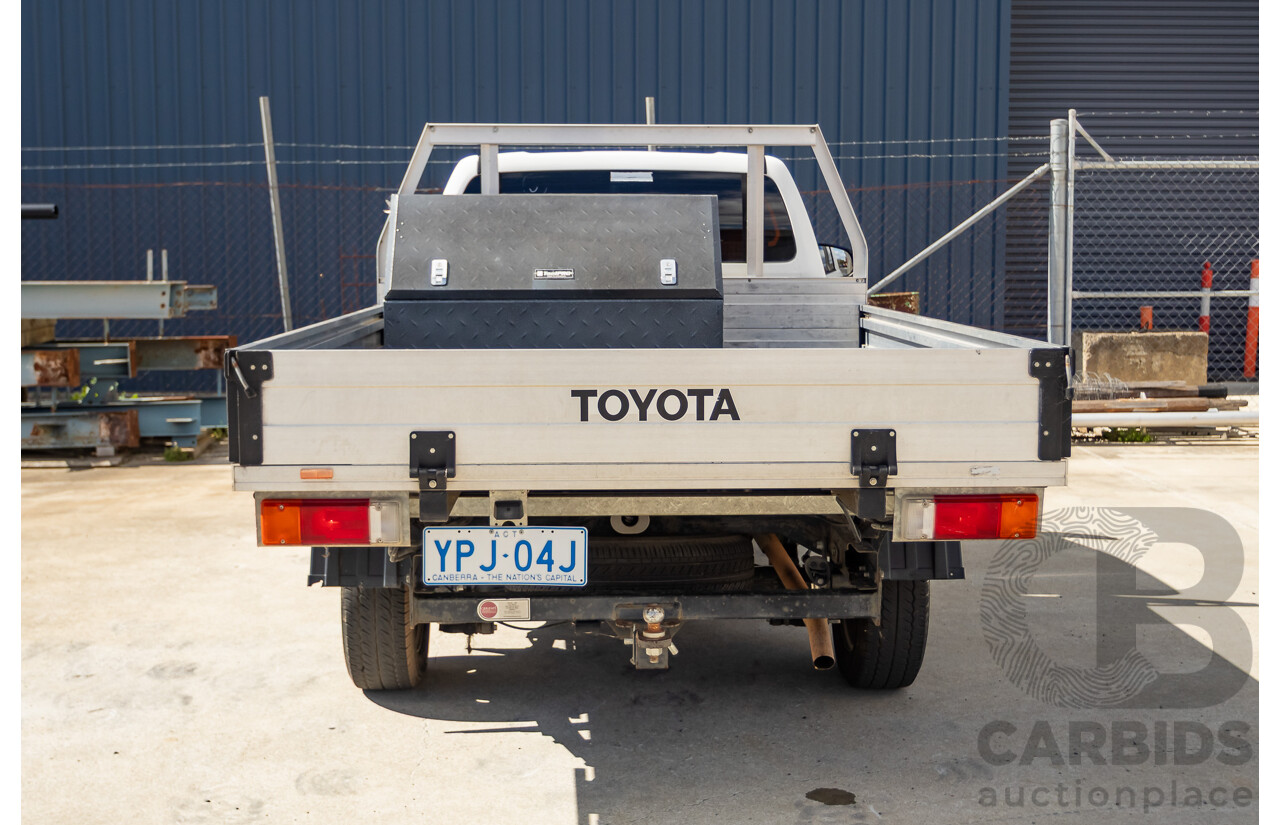 06/2018 Toyota Hilux Workmate TGN121R MY17 C/Chas White 2.7L