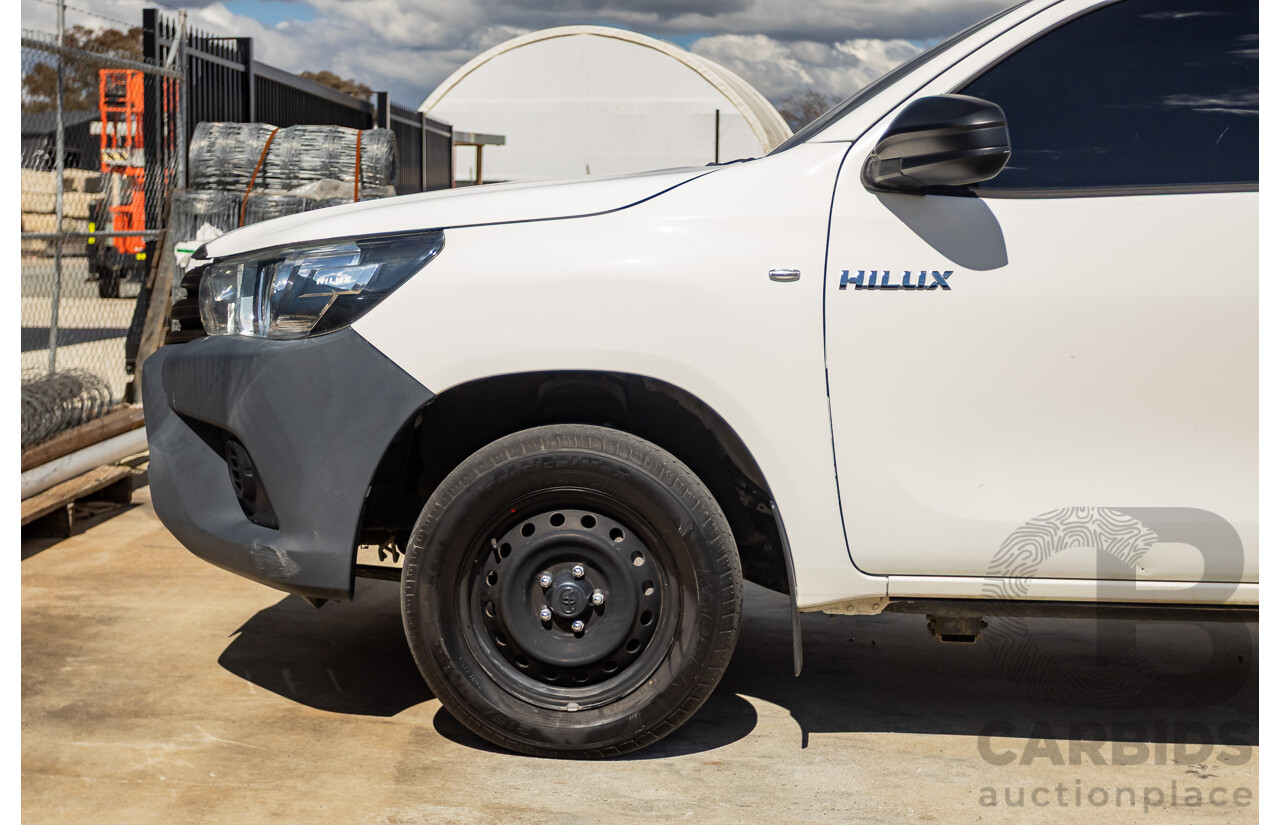 06/2018 Toyota Hilux Workmate TGN121R MY17 C/Chas White 2.7L