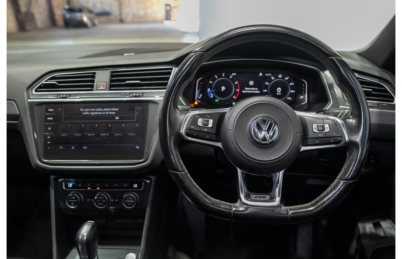 08/2019 Volkswagen Tiguan 162 TSI HIGHLINE (AWD) 5NA MY19 4d Wagon Deep Black 2.0L