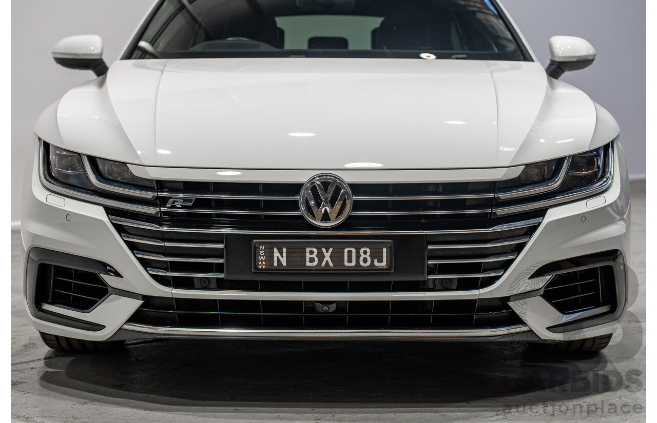 10/2017 Volkswagen Arteon 206TSI R-Line (AWD) MY18 5d Liftback White Turbo 2.0L