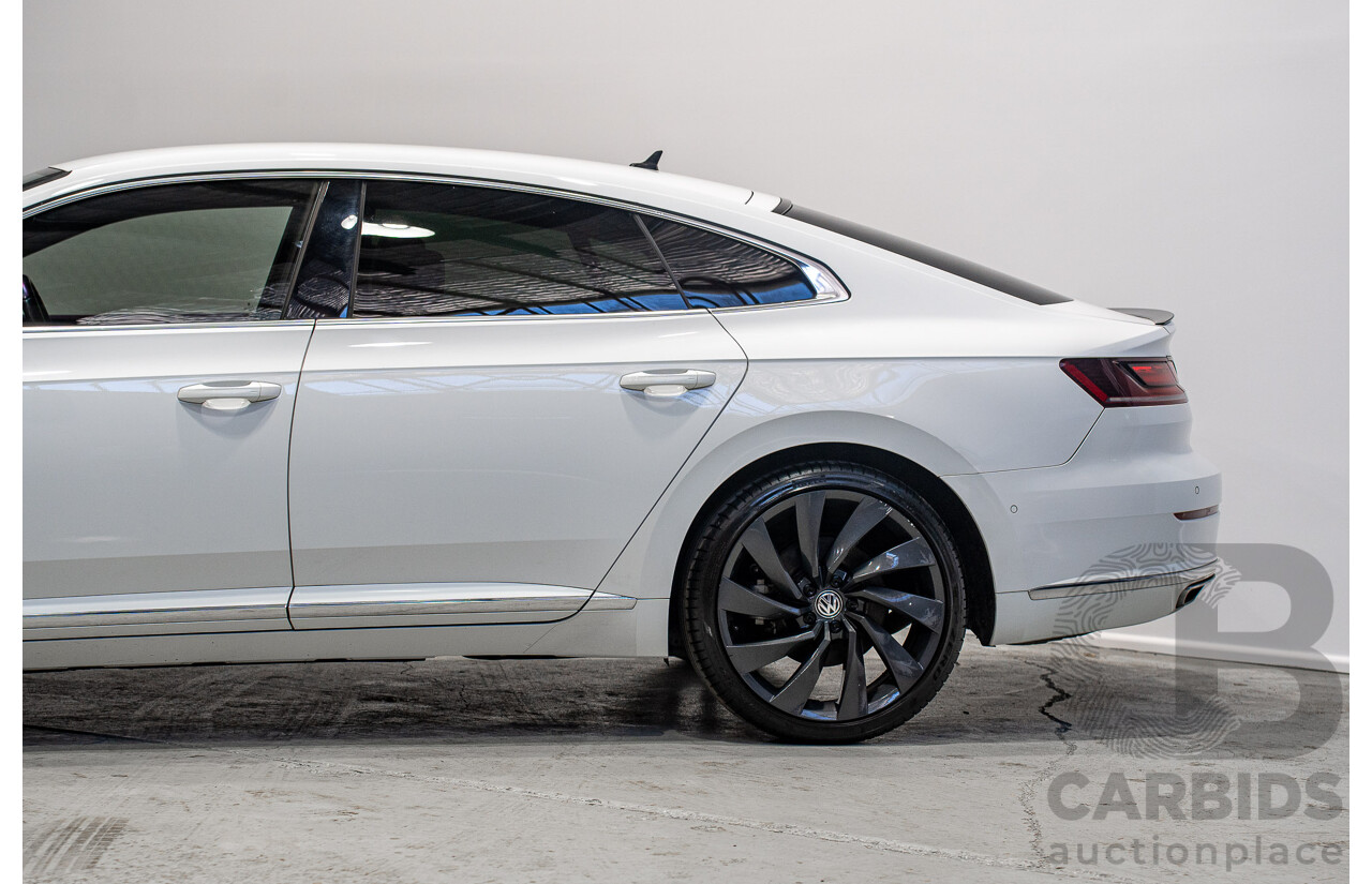 10/2017 Volkswagen Arteon 206TSI R-Line (AWD) MY18 5d Liftback White Turbo 2.0L