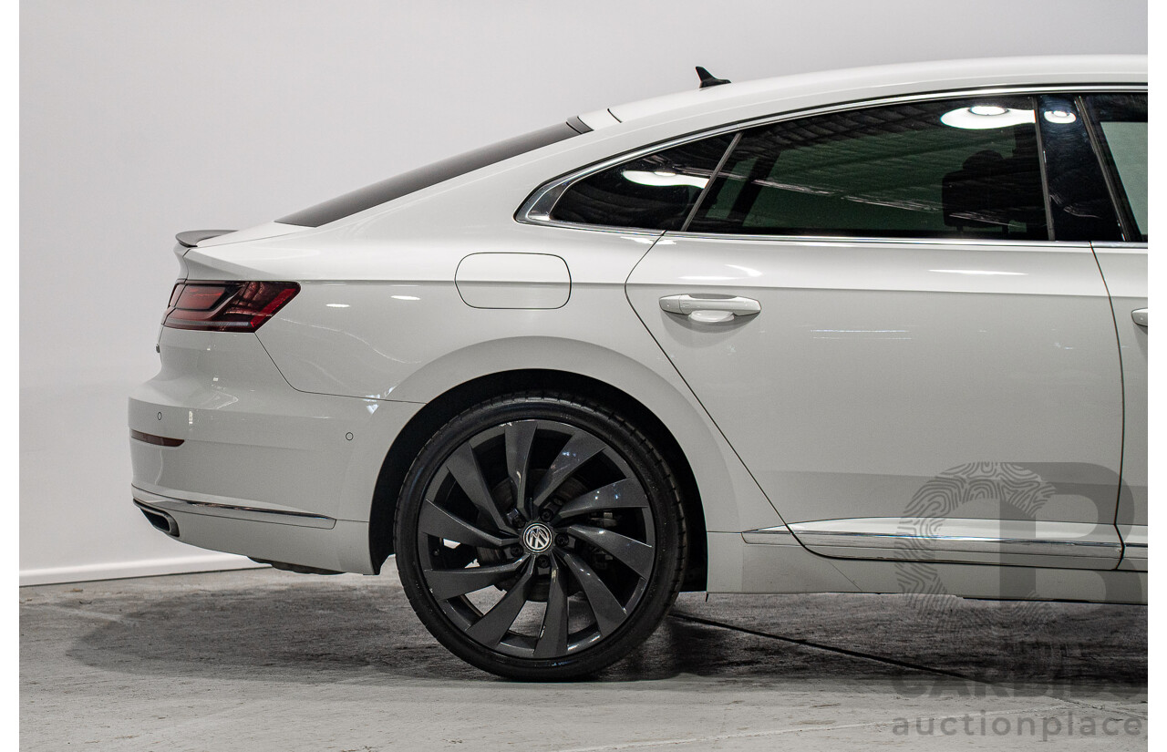 10/2017 Volkswagen Arteon 206TSI R-Line (AWD) MY18 5d Liftback White Turbo 2.0L