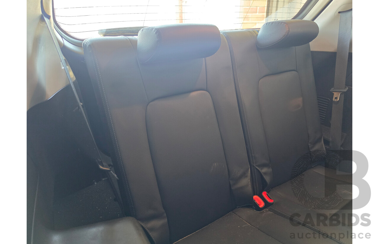 04/2016 Holden Captiva 7 LTZ (AWD) CG MY16 4D Wagon Blue 3.0L - 7 Seats