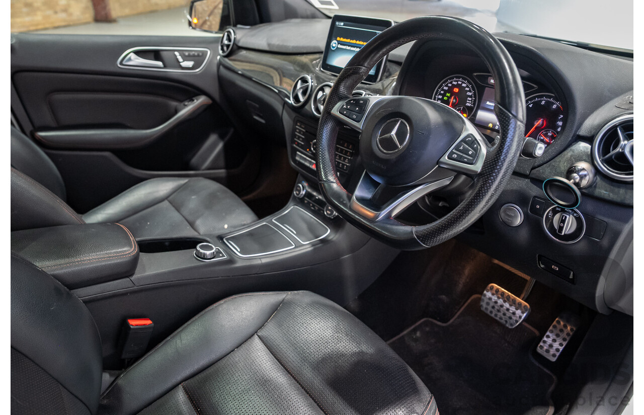 07/2015 Mercedes-Benz B250 4MATIC (AWD) 246 MY15 5D Hatchback Calcite White Turbo 2.0L